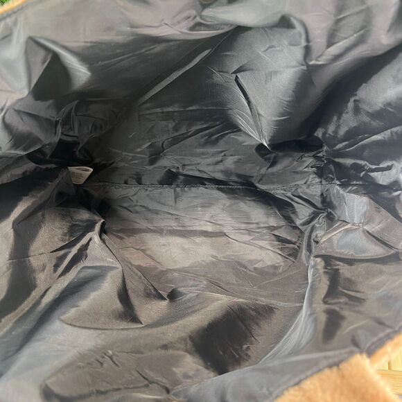 Victoria’s Secret Large Cozy Plush Fleece Sherpa Tote Bag Purse 14 x 12 x 7 in - Picture 7 of 9